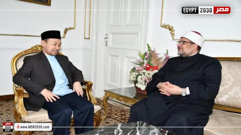 وزير الأوقاف خلال اللقاء