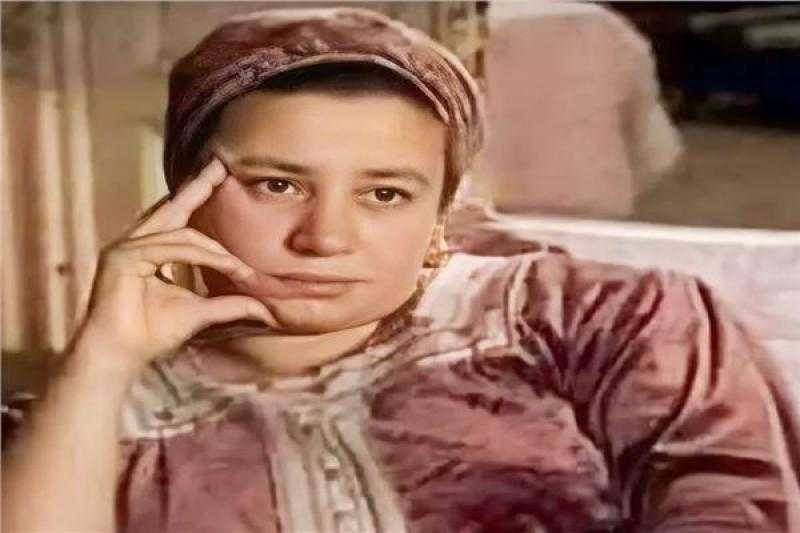 عبلة كامل توجه رسالة لمحمد صلاح.. «بلاش الاتحاد»