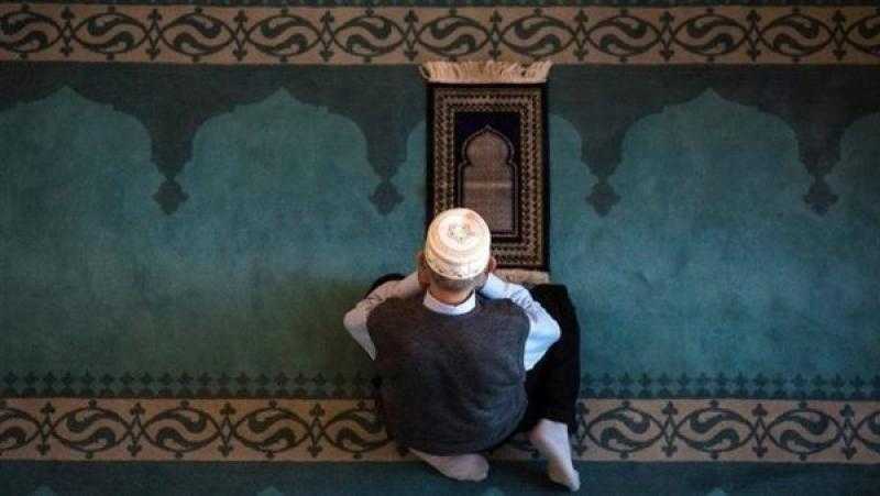 يسري عزام: لا يجوز للمسلم الصلاة دون نية - فيديو