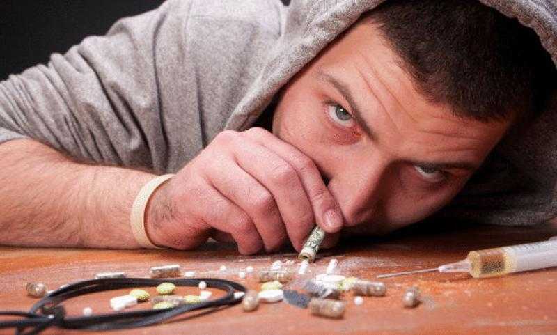 هل يوجد علاج إلزامي للمدمنين في مصر؟