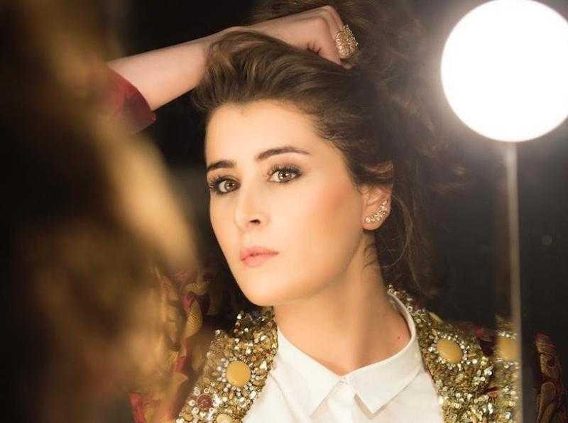 عائشة بن أحمد تخطف الأنظار في أحدث ظهور