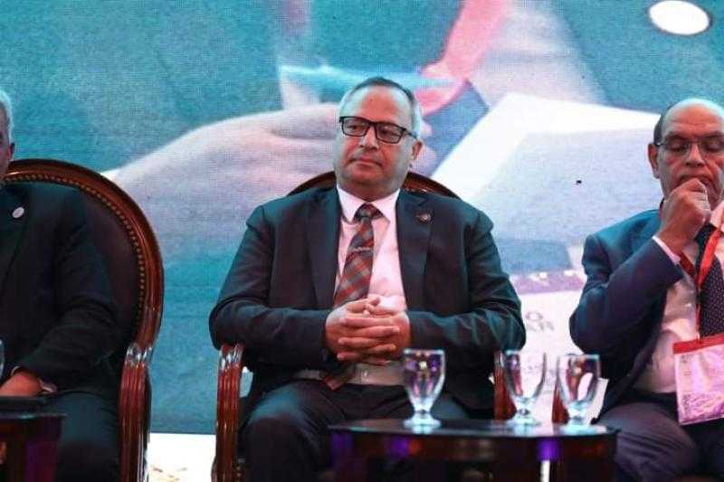 عميد كلية طب الأزهر: جميع إمكانات الجيش الأبيض مسخرة للاهتمام بصحة الإنسان