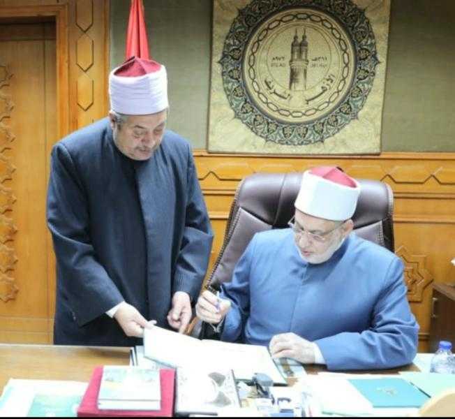 اعتماد نتيجة الدور الثاني لـ«إعدادية وثانوية معاهد البعوث بالأزهر» للعام 2022-2023