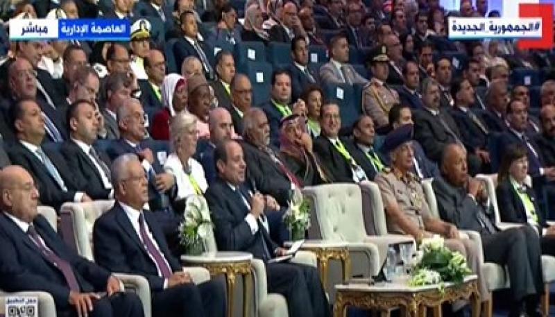 السيسي: فرصة مصر كبيرة في التغلب على التحديات