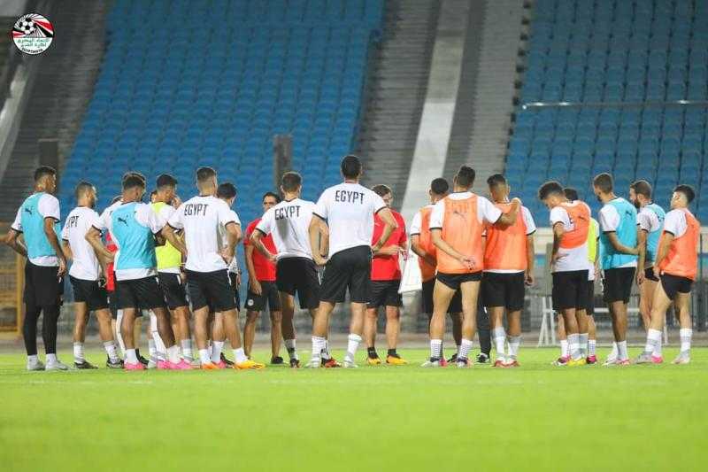 كواليس نارية في حوار فيتوريا مع لاعبي الزمالك والأهلي المنضمين للمنتخب