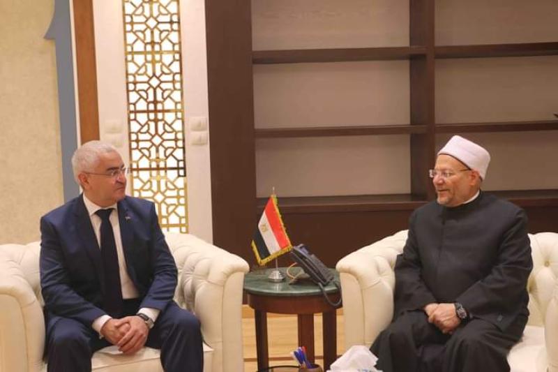 مفتي الجمهورية خلال اللقاء 