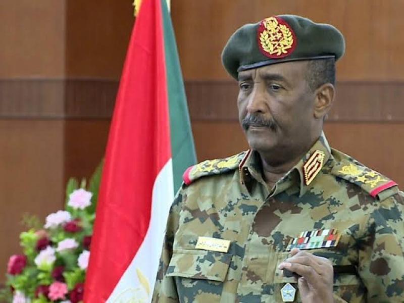 «البرهان» يحل قوات الدعم السريع بمرسوم دستوري