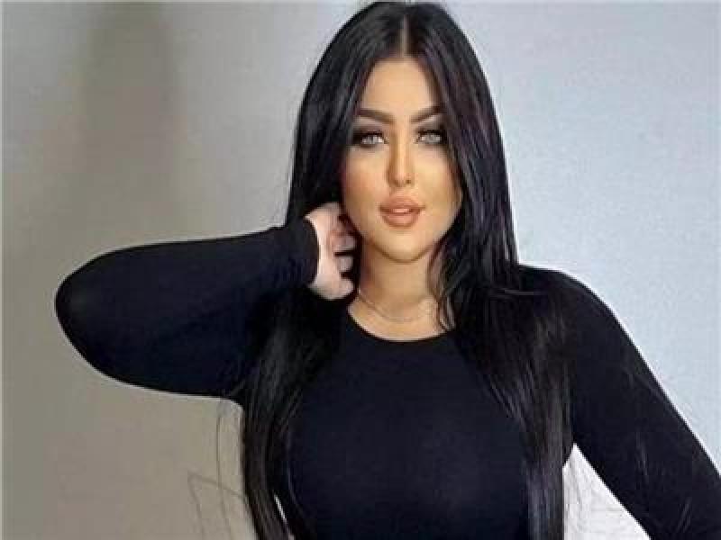 البلوجر سلمى الشيمي 
