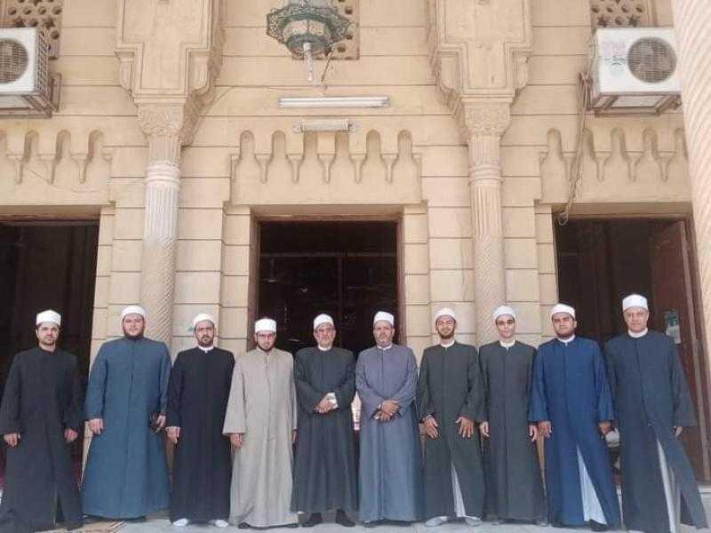 أعضاء قافلة الأزهر والأوقاف: النبي كان أشد الناس حبًا لربه