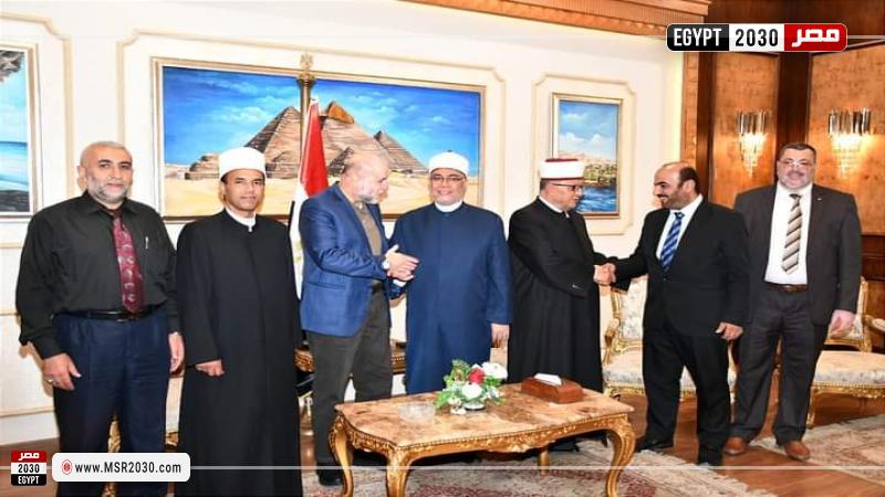 وزير الأوقاف الفلسطيني والوفد المرافق له