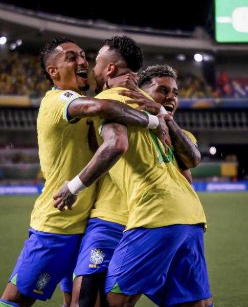 شاهد.. خماسية منتخب البرازيل في مرمى بوليفيا في تصفيات كأس العالم 2026