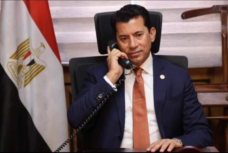 وزير الشباب والرياضة