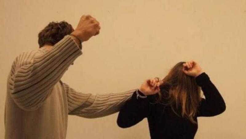 «ريما» أمام محكمة الأسرة: «فاشل في كل شغلانة بيشتغلها»