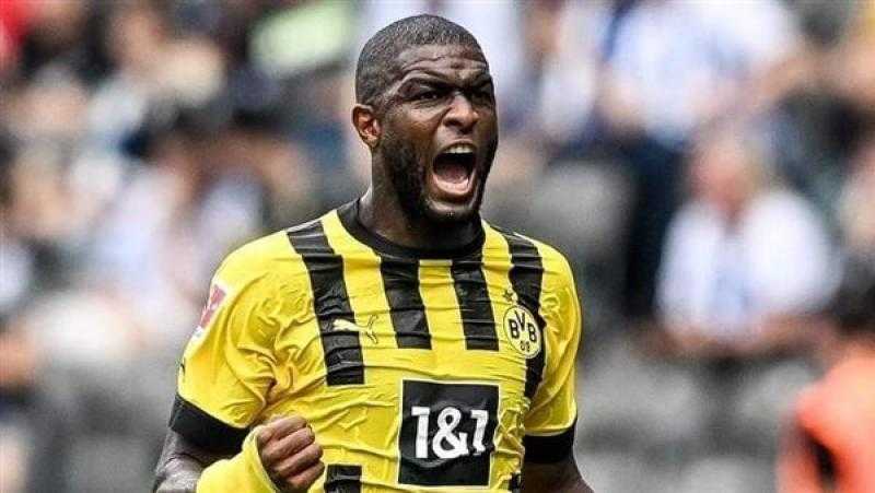 موديست يرتدي رقم الأساطير بالنادي الأهلي