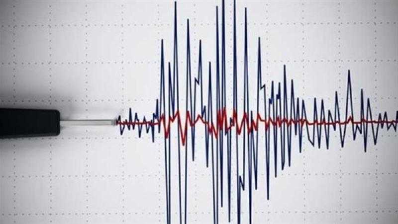 زلزال بقوة 6 درجات يضرب قبالة سواحل إندونيسيا