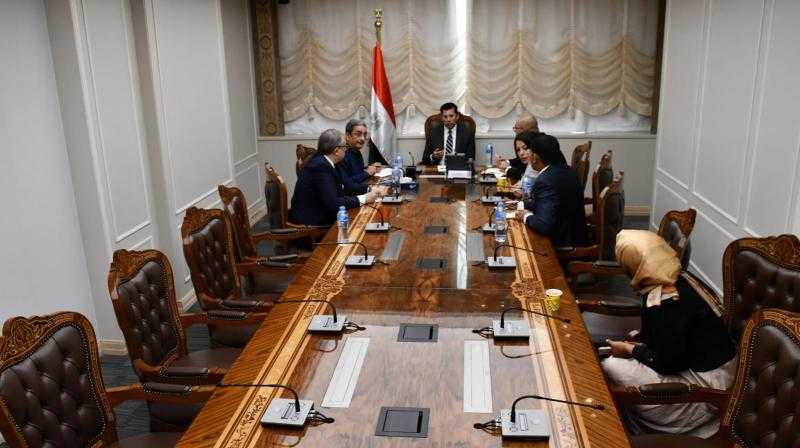 وزير الرياضة يجتمع مع الاتحاد المصري للرياضات الإلكترونية