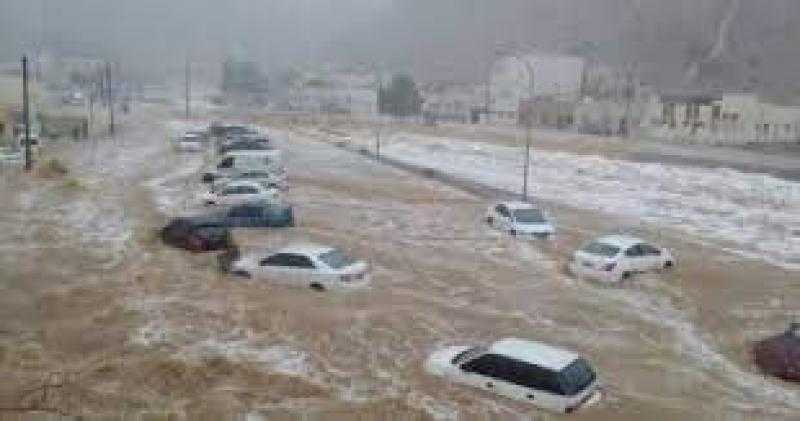 وفاة 12 فلسطينيا وفقدان عشرات الأسر جراء إعصار ليبيا