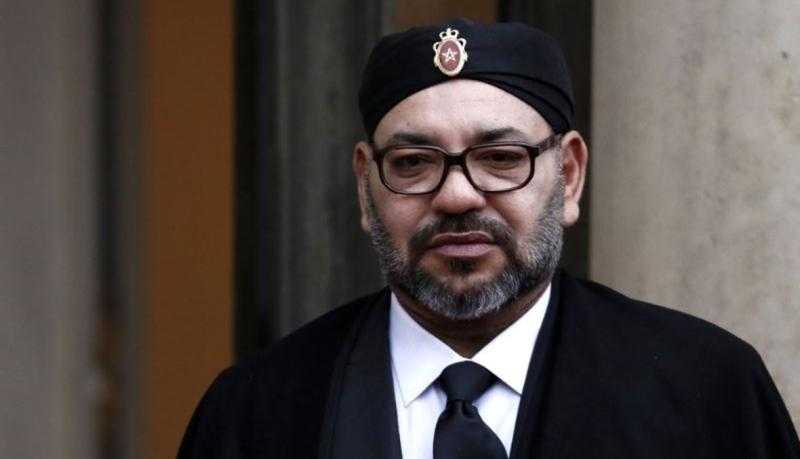 ملك المغرب يزور مصابي الزلزال ويتبرع بالدم في مستشفى بمراكش