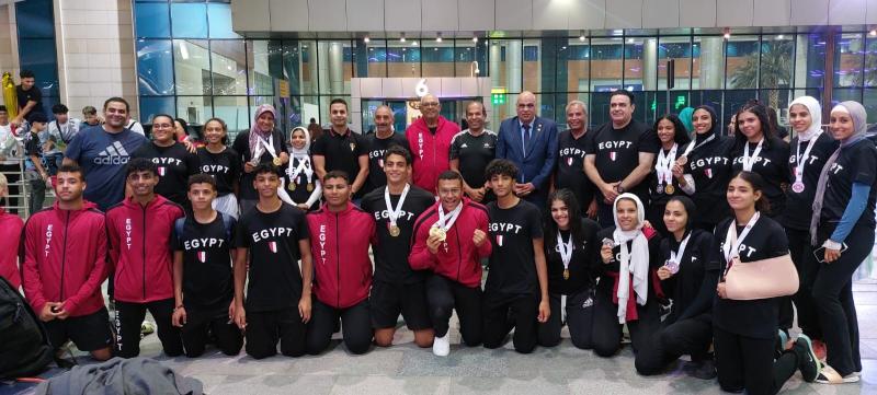 وزارة الرياضة تستقبل بعثة ألعاب القوى العائدة من البطولة العربية بعمان