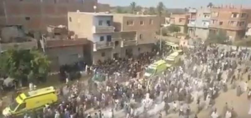 صراخ وبكاء.. مشاهد مهيبة لوصول جثامين 75 مصريًا من ضحايا العاصفة دانيال - «فيديو»