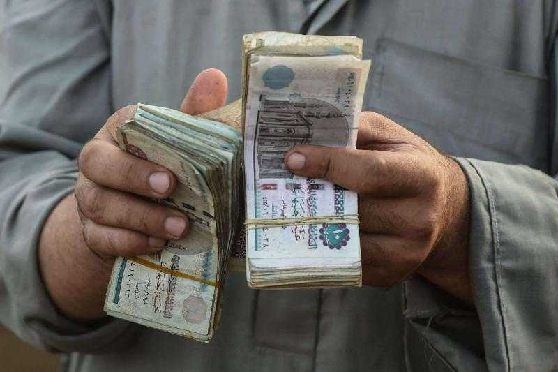 أصحاب المعاشات يواصلون صرف معاشات شهر نوفمبر 2024