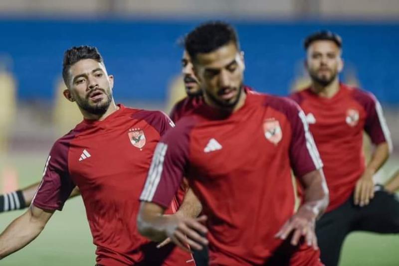 لاعبو الأهلي