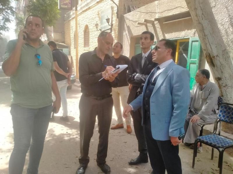 معاينة عقار تعرض للانهيار في العمرانية وتشكيل لجنة لمعاينة العقارات المجاورة