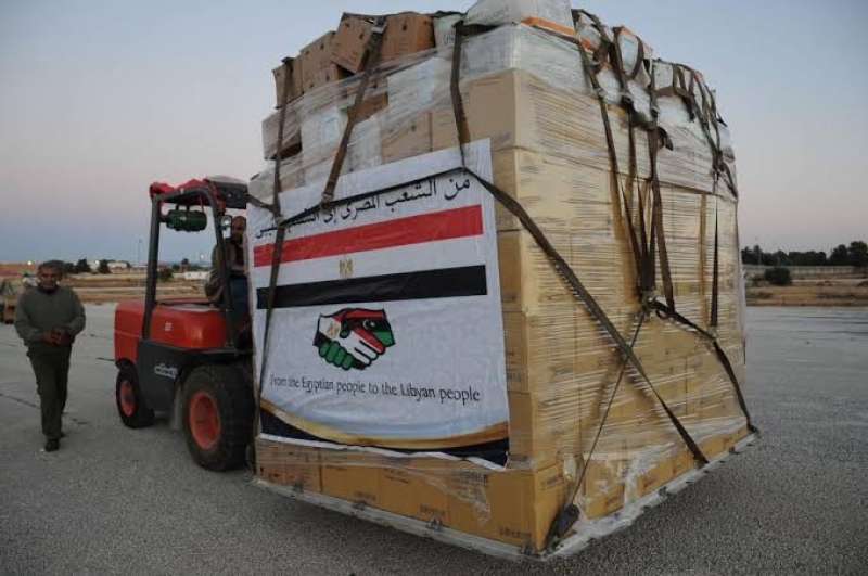 مساعدات مصر لليبيا
