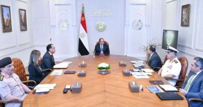 السيسي يتابع سير الأعمال والموقف التنفيذي لعدد من المشروعات في العاصمة الإدارية