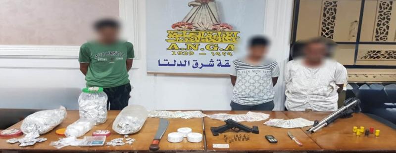 المتهمين والمضبوطات