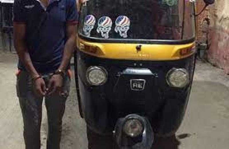 شخص يستولى على «توك توك» والأمن يضبطه بكفر الدوار