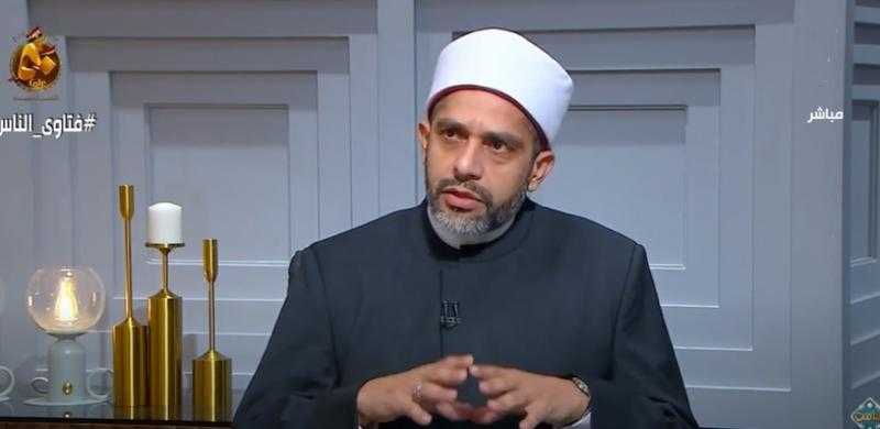 ما حُكم تارك الصلاة تهاونًا وكسلًا؟.. أمين الفتوى يُجيب - فيديو