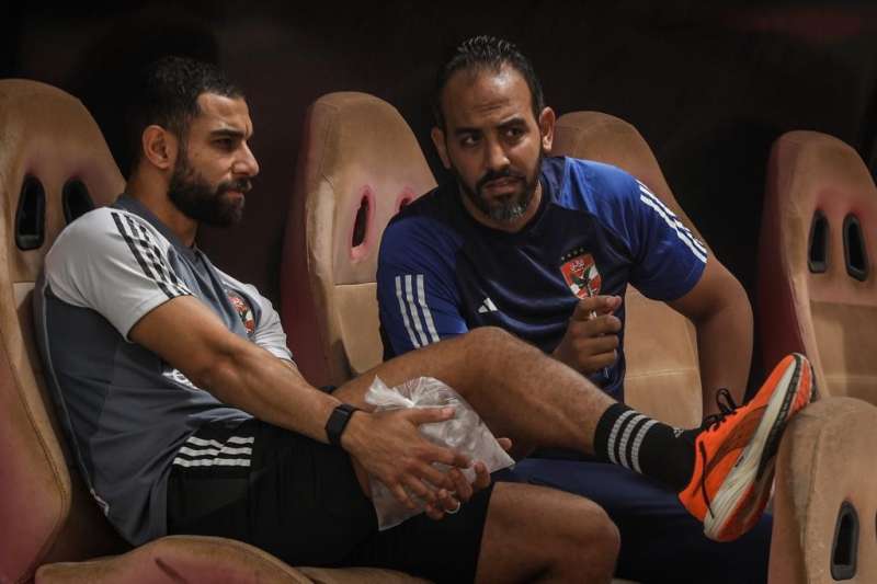 طبيب الأهلي وعمرو السولية