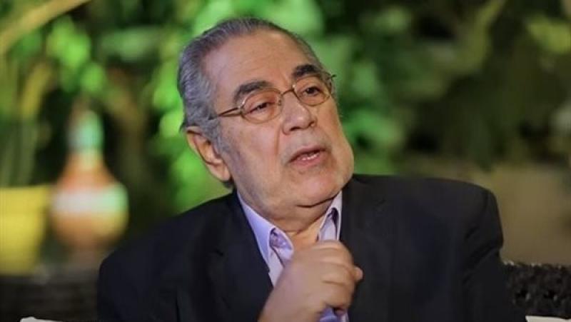 الحبس سنتين للمتهمين بالنصب على الفنان صبري عبد المنعم