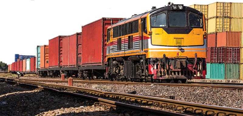 كامل الوزير: تشغيل قطار ركاب وبضائع في سيناء أكتوبر المقبل