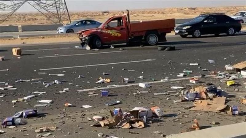 انقلاب سيارة محملة بالمسامير 