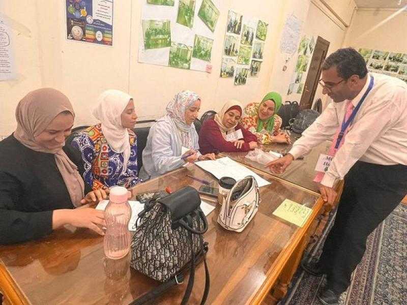قطاع المعاهد الأزهرية يدشن برنامجا تدريبيا لتنمية مهارات معلمي معاهد اللغات