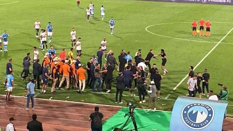 عاجل| إيقاف مدحت عبد الهادي ومدرب بيراميدز بعد «خناقة الدوري»