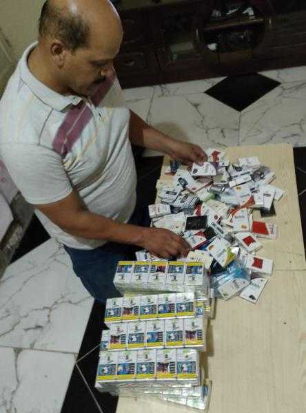 تموين شرق بالإسكندرية تضبط 536 علبة سجائر مجهولة المصدر