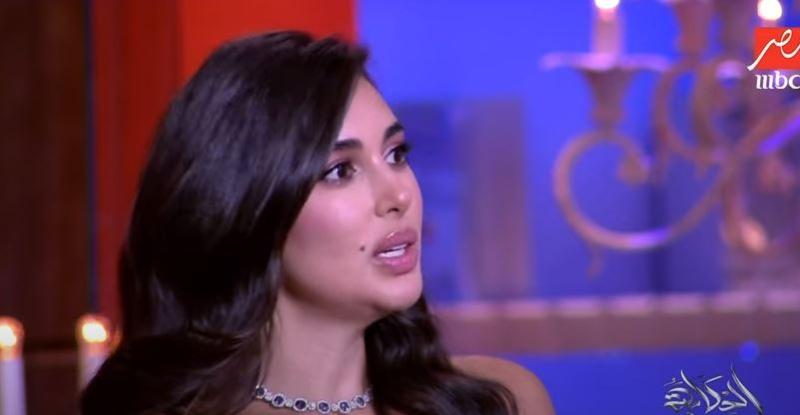 ياسمين صبري: «أنا محافظة جدا وبنت بلد».. فيديو