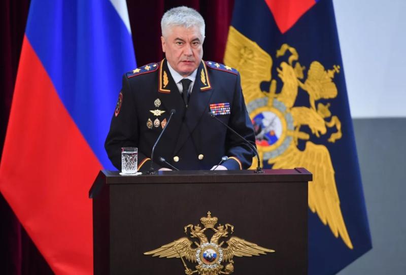 وزير الداخلية الروسي 