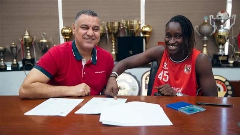 الأهلي يتعاقد مع السنغالية فاتو دياني لتدعيم «سيدات السلة»