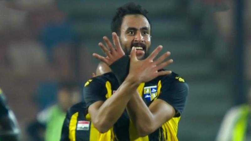 تعليق قوي من هاني حتحوت على احتفال النسر لأحمد علاء أمام الزمالك