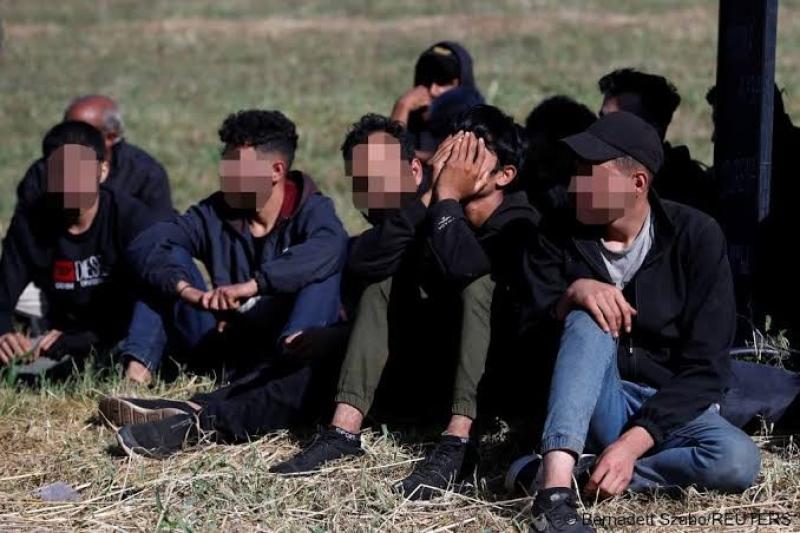 بولندا تشدد عمليات التفتيش على الحدود مع سلوفاكيا وسط ارتفاع عدد المهاجرين