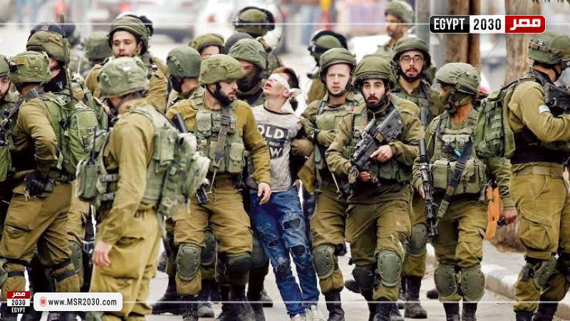 جيش الاحتلال الإسرائيلي يعتقل طفل فلسطيني