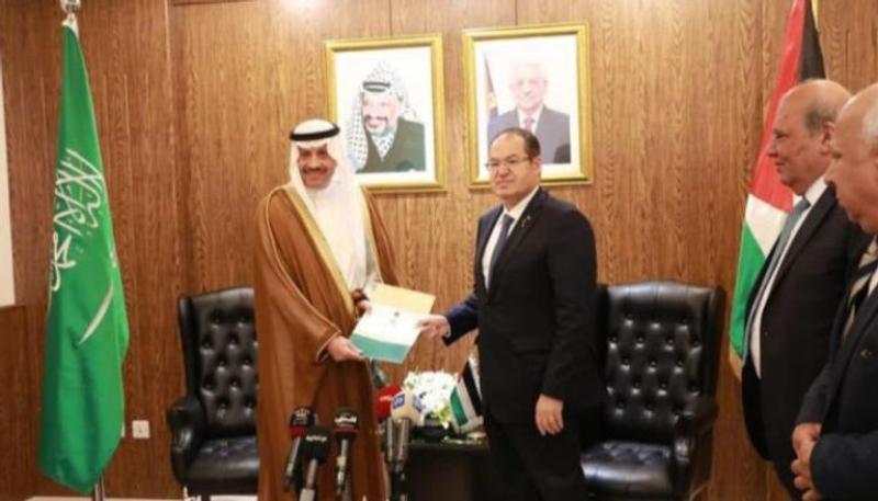 السفير السعودي لدى فلسطين