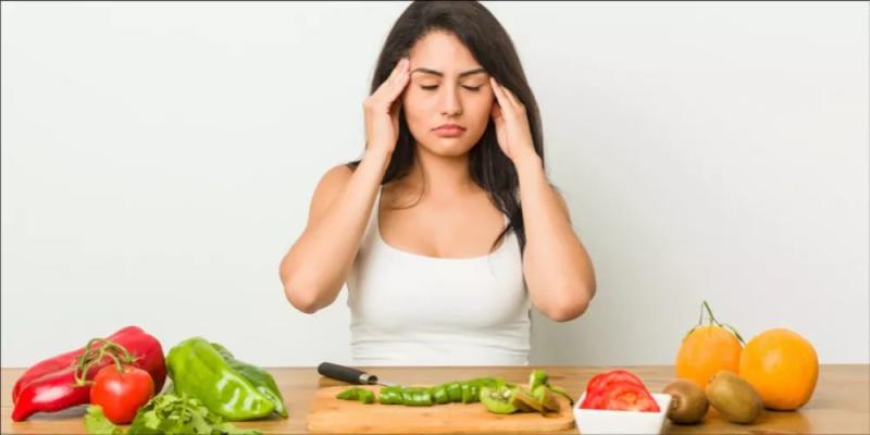 أطعمة ومشروبات تساعد في علاج الصداع.. تعرف عليهم