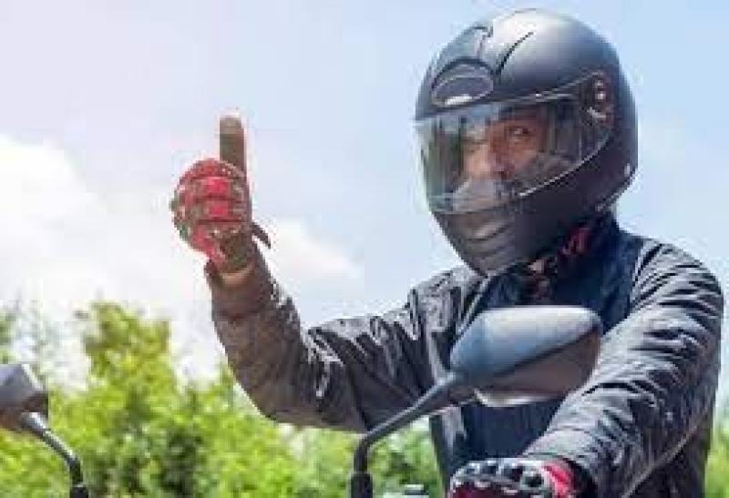 تحرير 705 مخالفات لدراجات نارية لعدم ارتداء الخوذة