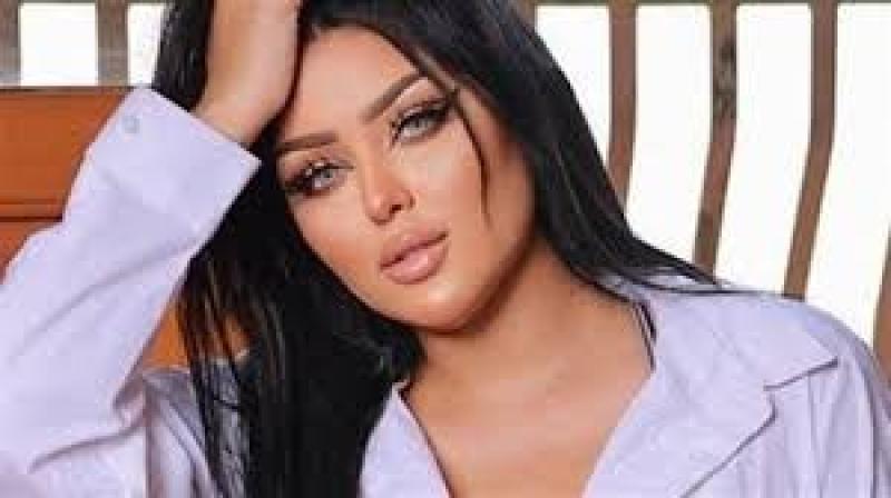 بعد حبسها عامين .. «سلمى الشيمي» تعمل على تدمير عقول الشباب بأفكارها الشاذة من أجل «الترند»