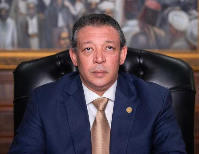 حازم عمر